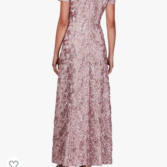 Alex Evenings.  Mother of Bride, size 12P, Orig $270, asking $150.  Mauve - Picture 2 of 4